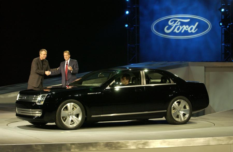  Ford 427 Concept 2003 года  (фото 21 из 33)